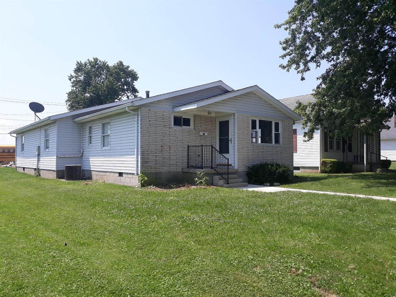 522 Spring Street - Photo 1