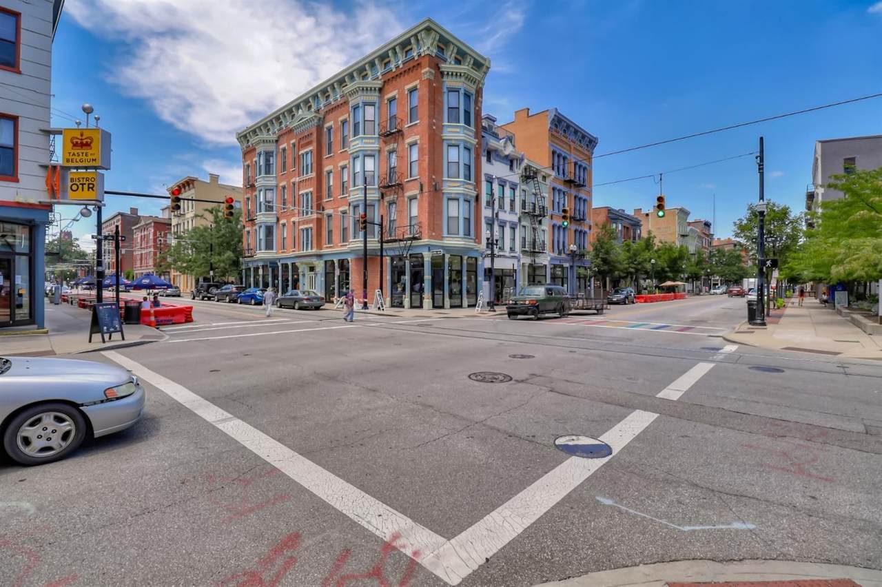1201 Vine Street - Photo 1