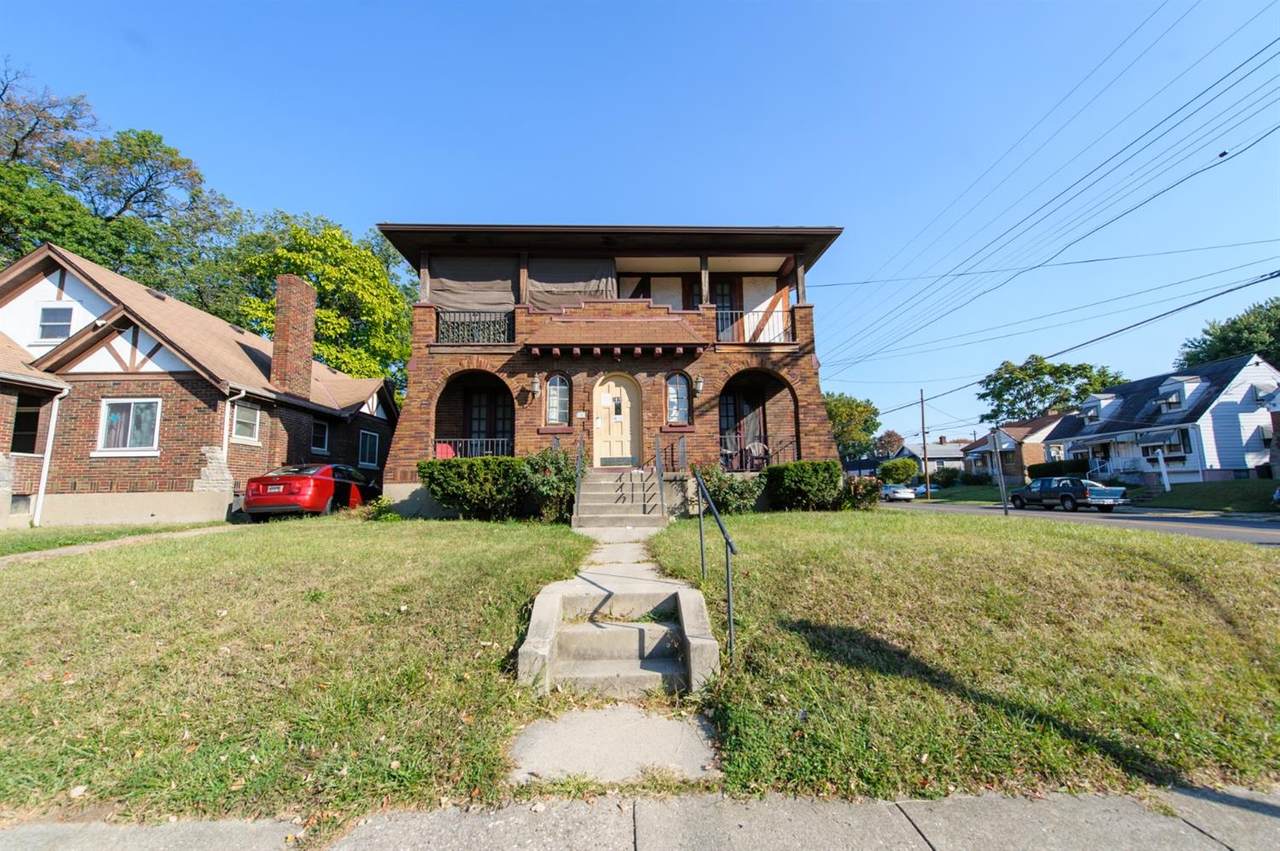 1970 Catalina Avenue - Photo 1