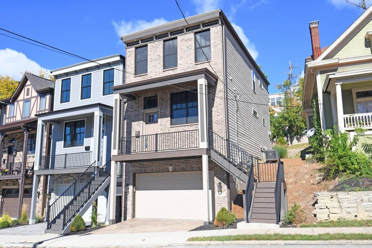 423 Stanley Avenue - Photo 1
