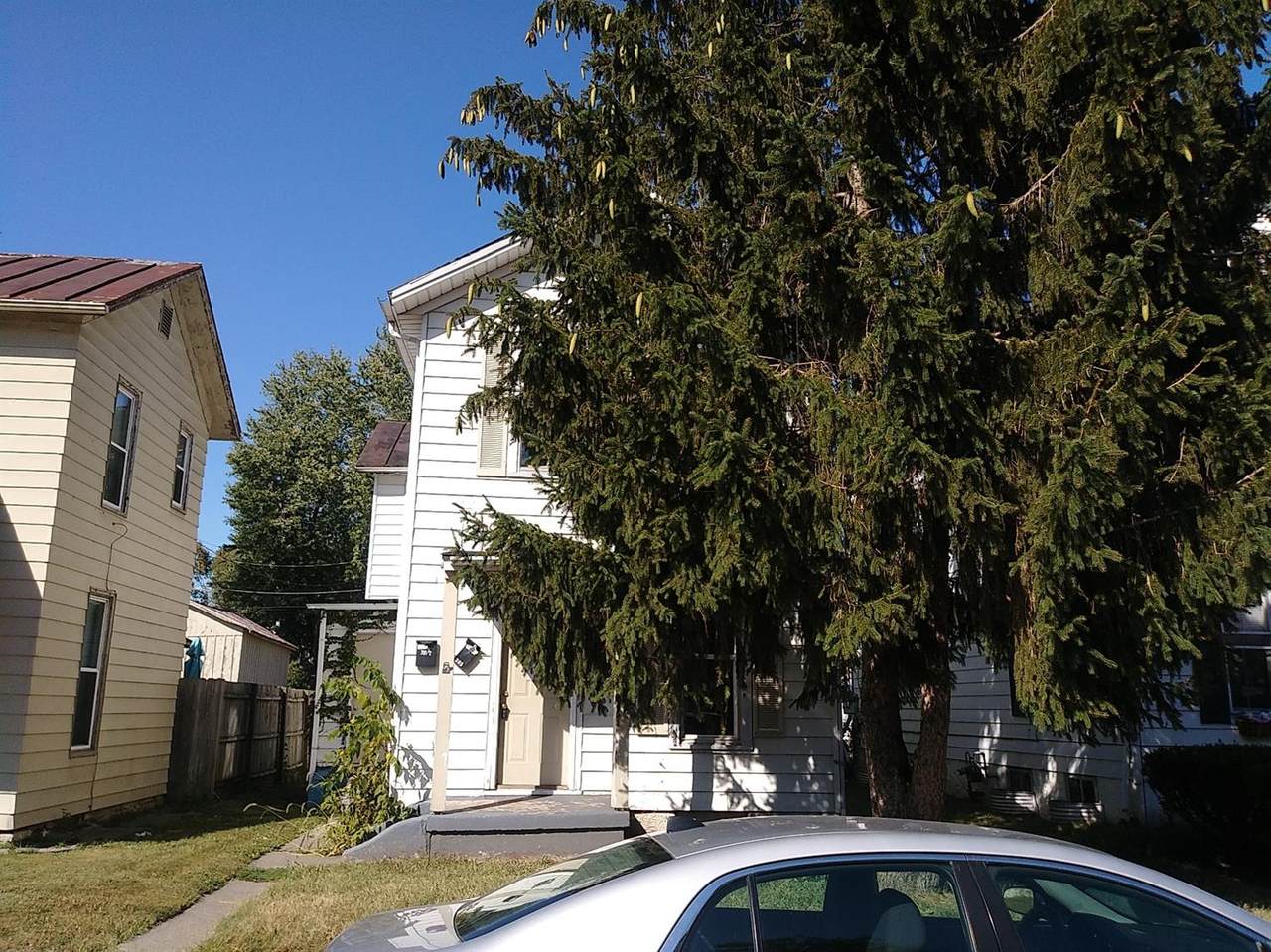 305 Maple Avenue - Photo 1