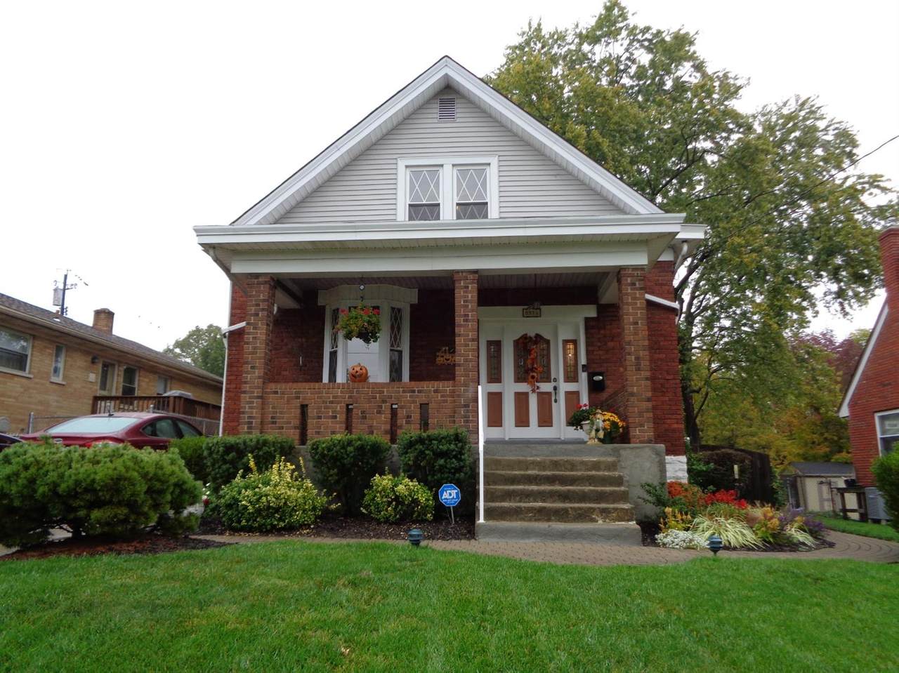 5516 Marie Avenue - Photo 1