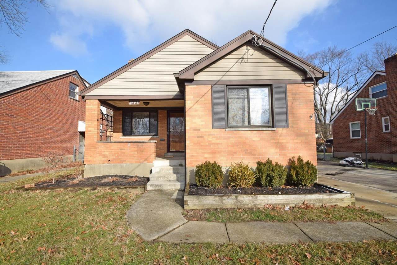 3798 Broadlawn Circle - Photo 1