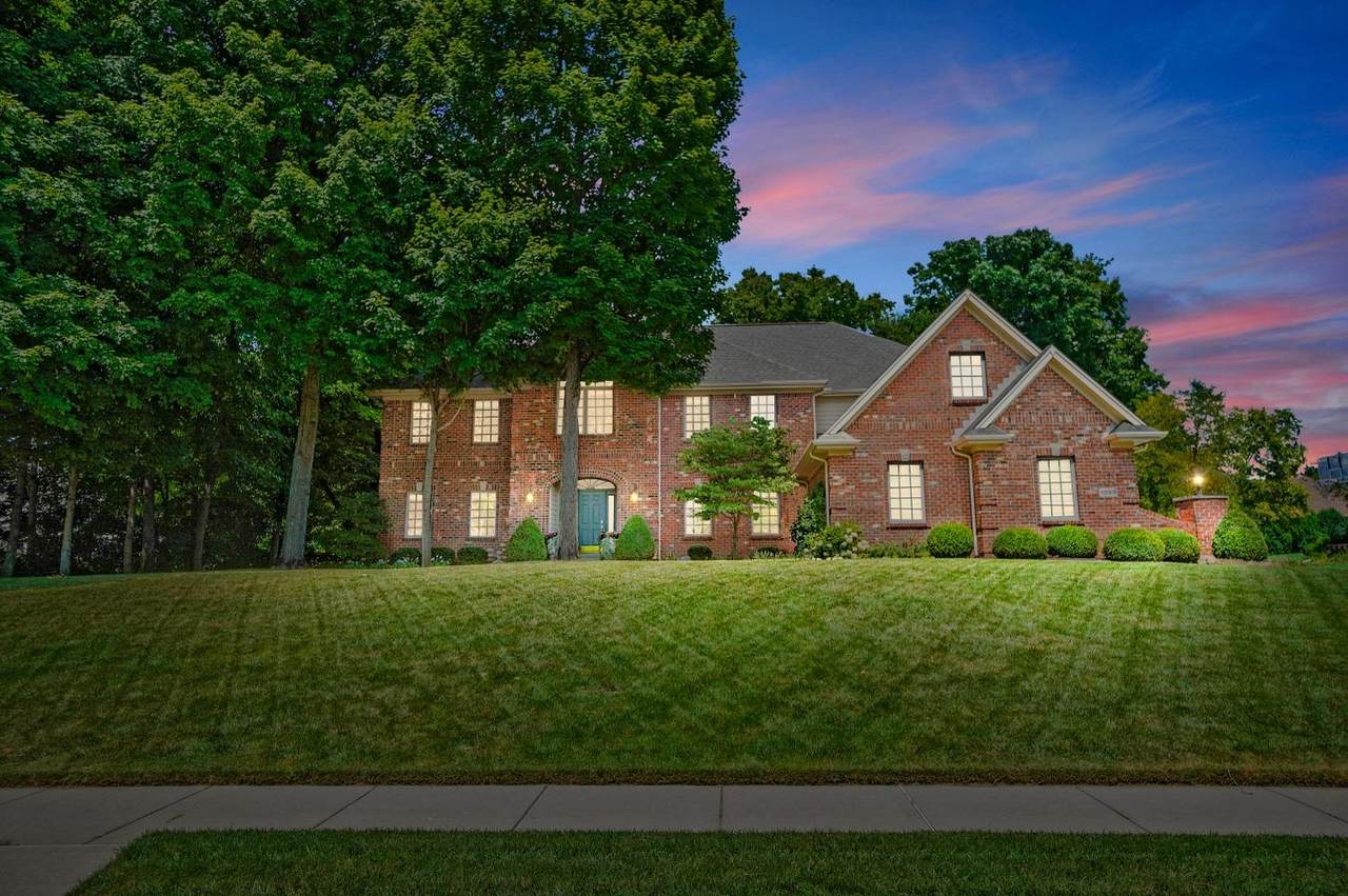 1095 Paxon Ct - Photo 1