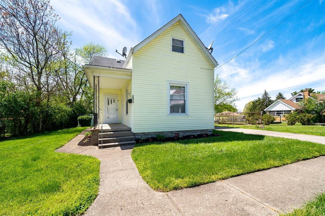 7813 Elizabeth St - Photo 1