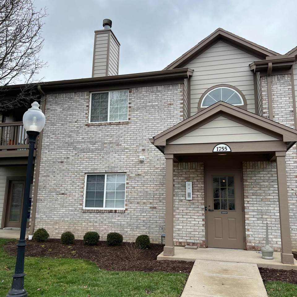 1755 Piper Ln - Photo 1