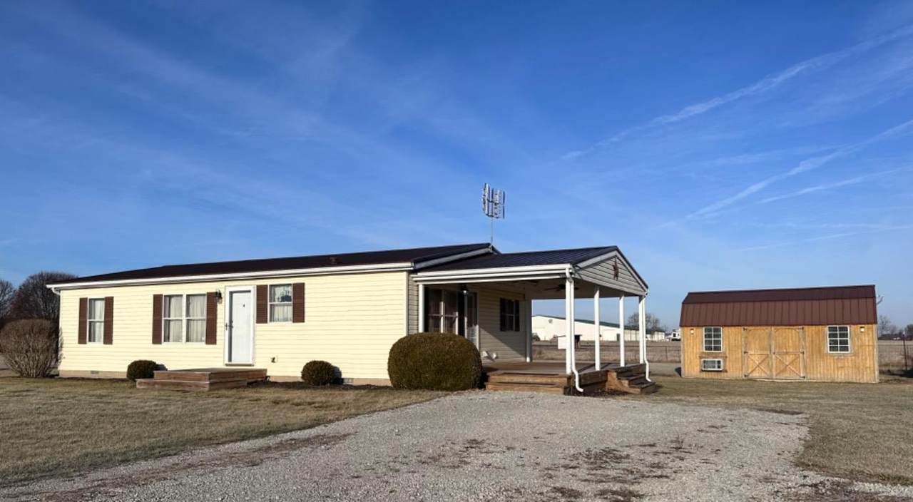 1365 Weaver Rd - Photo 1