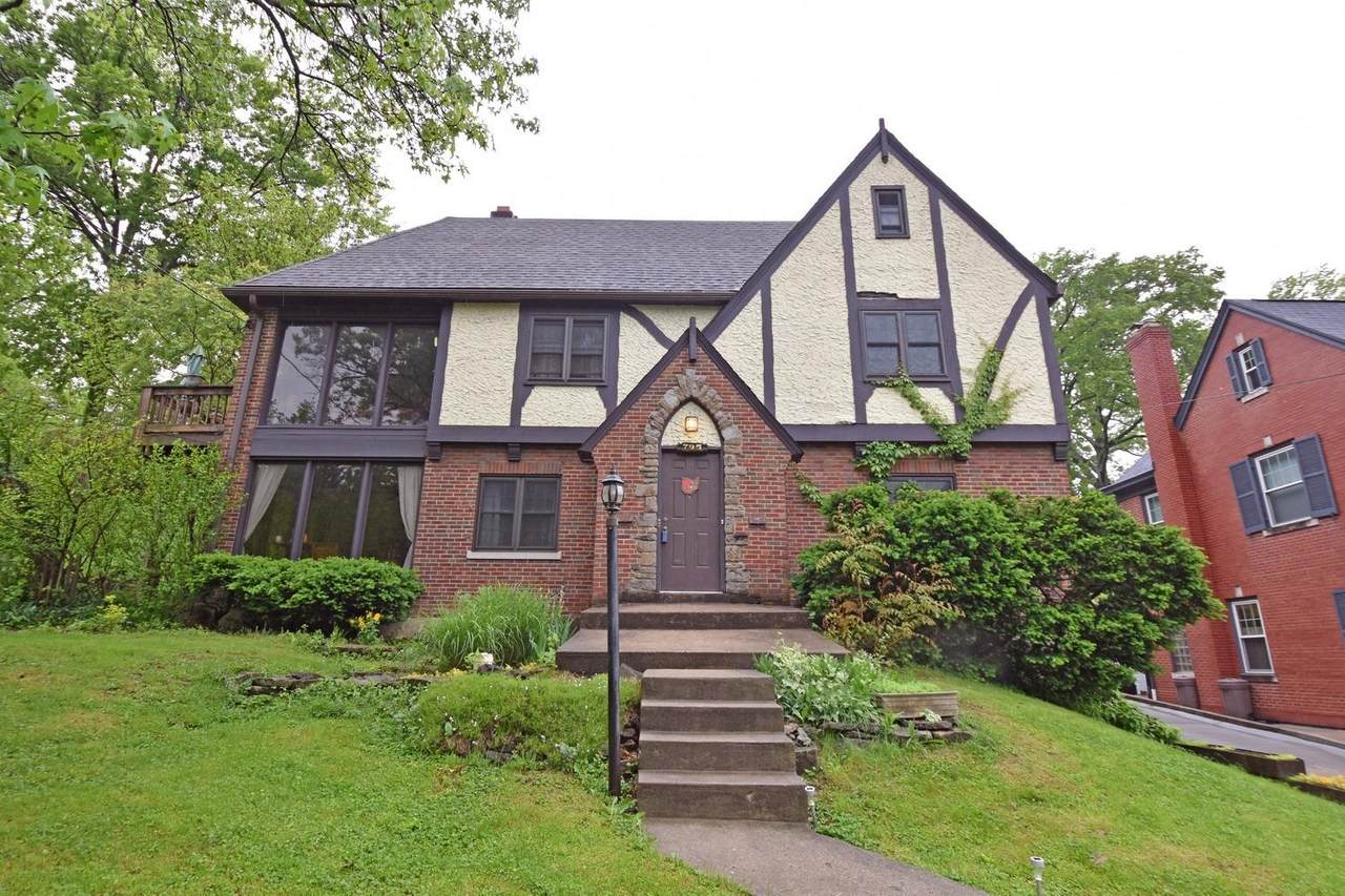 795 Ludlow Avenue - Photo 1