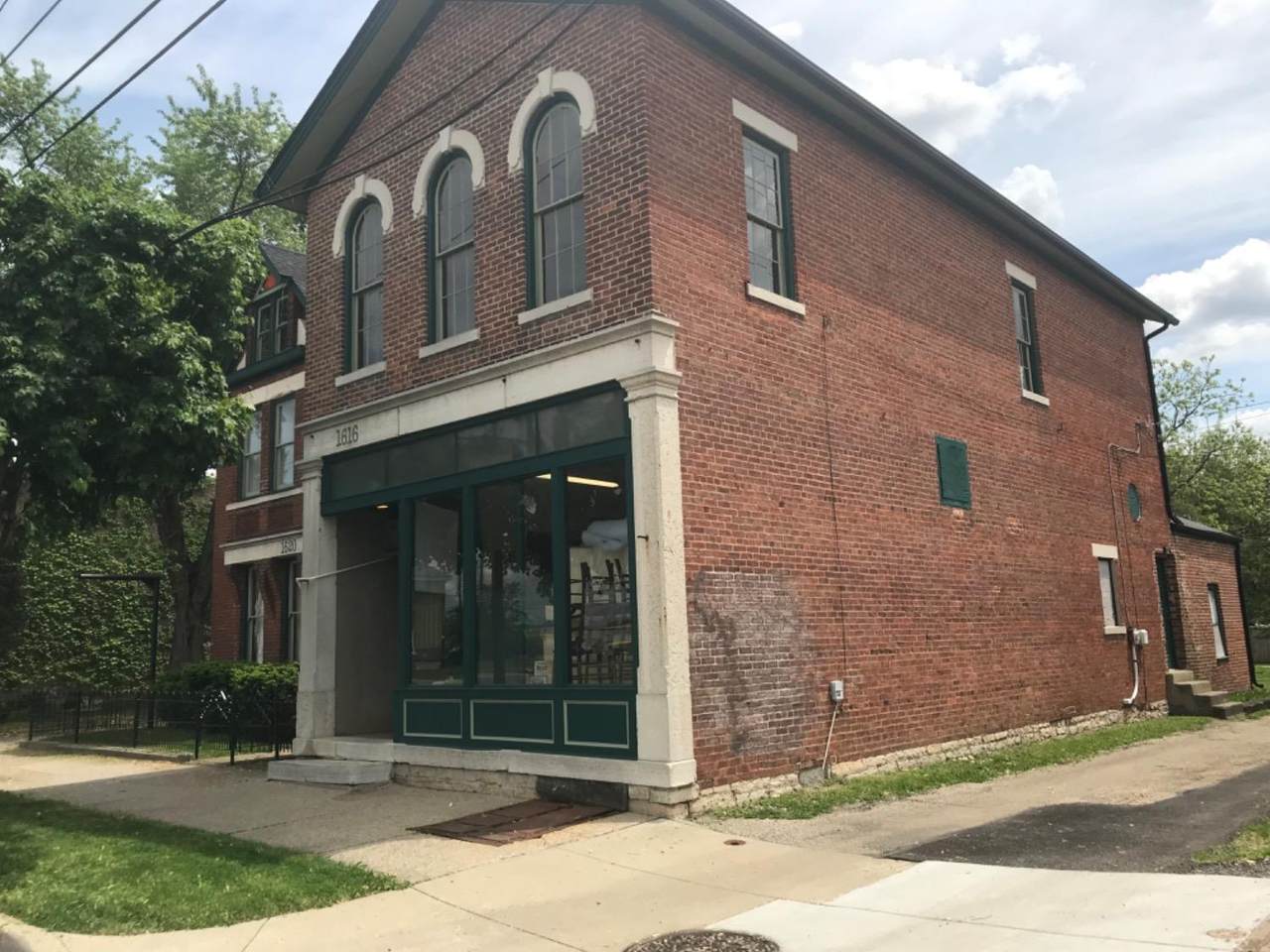 1616 Third St - Photo 1