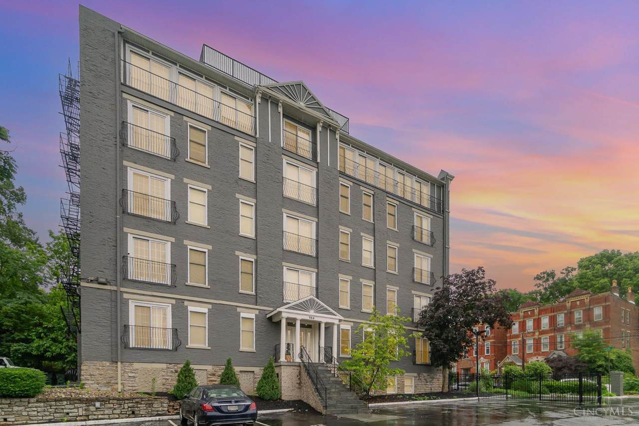 964 Auburnview Drive - Photo 1