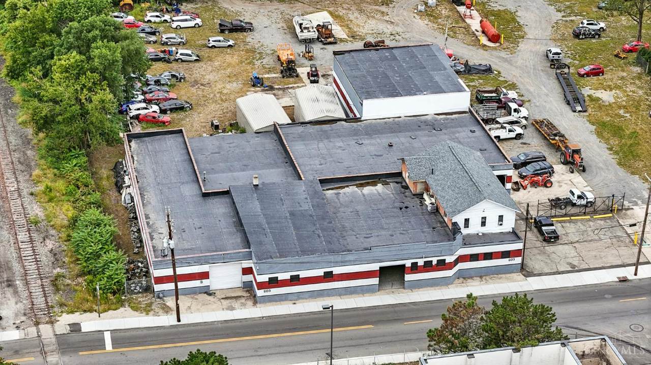 603 Broadway Street - Photo 1