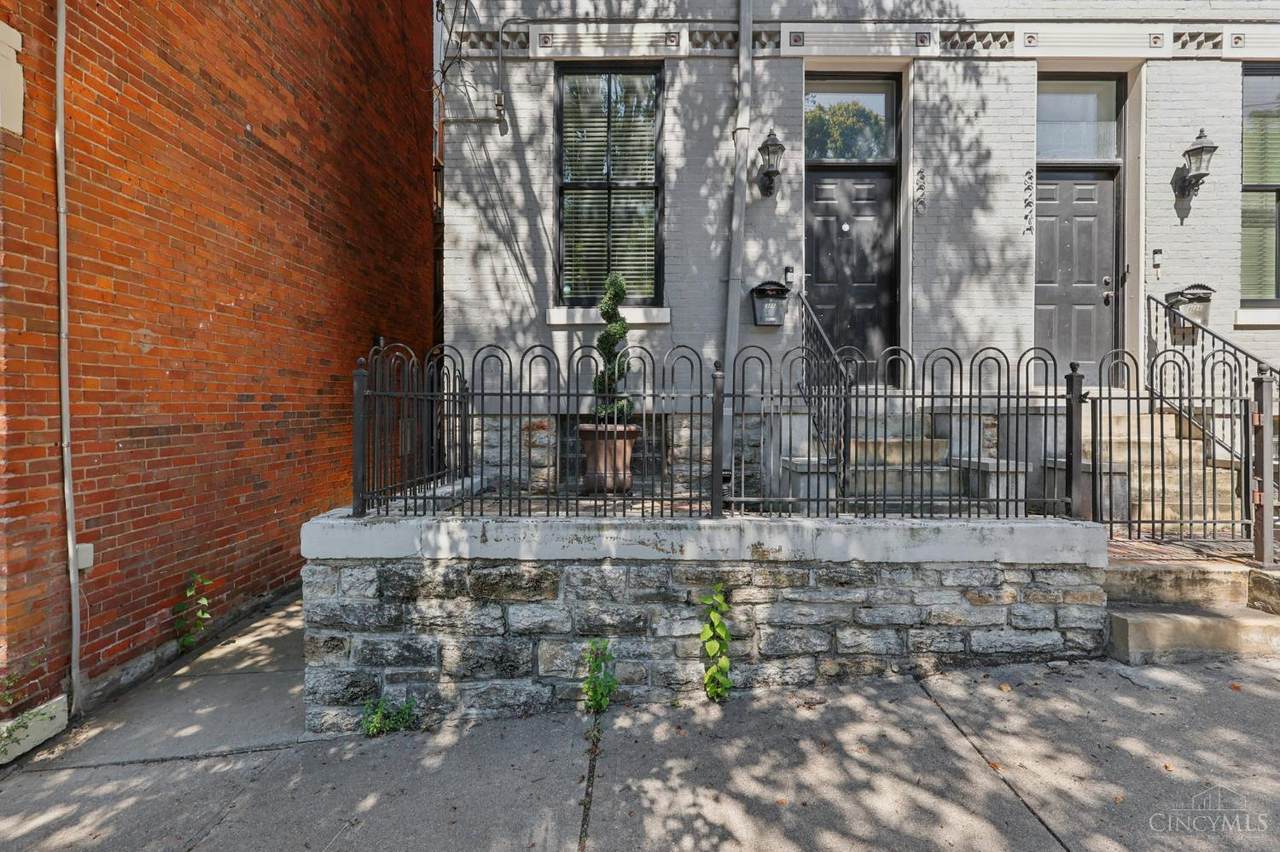 320 Mulberry Street - Photo 1