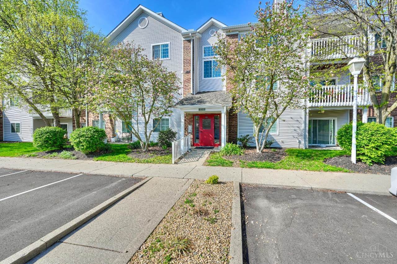 220 Carrington Place - Photo 1