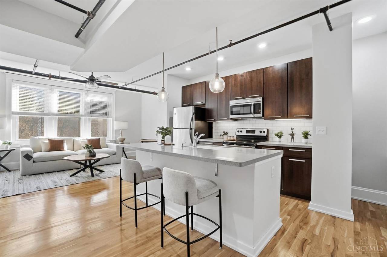 1415 Vine Street - Photo 1