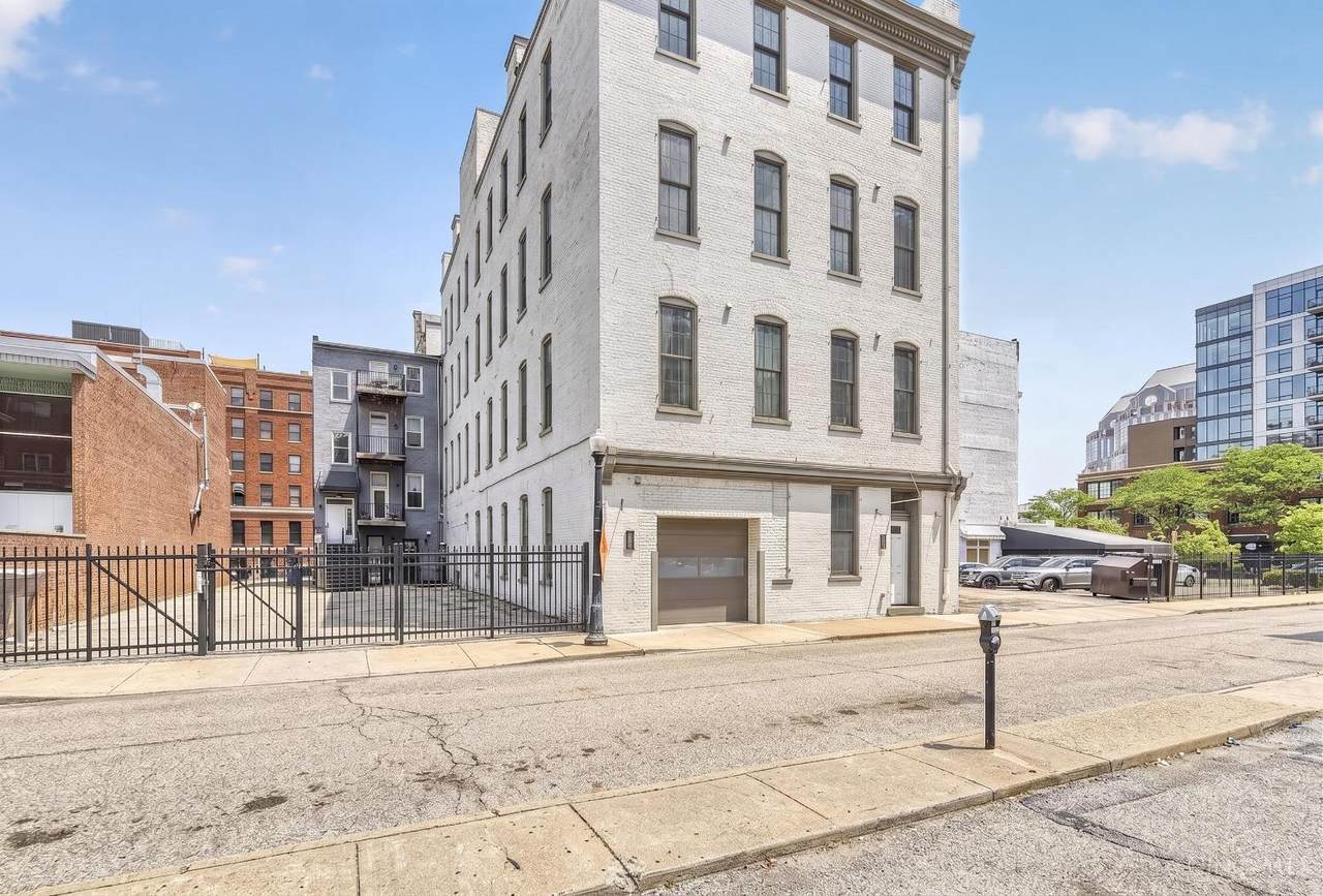 813 Broadway Street - Photo 1
