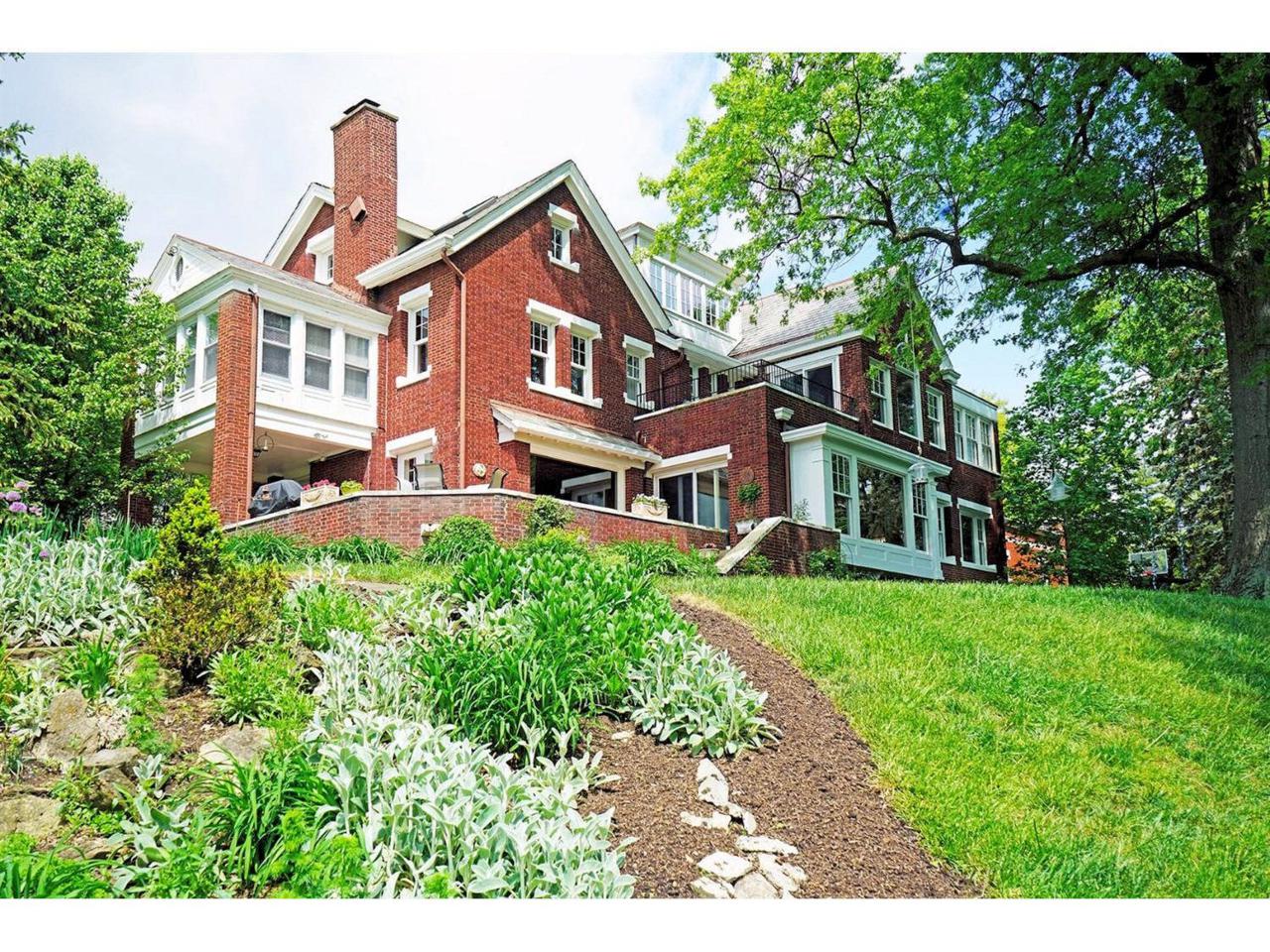 2708 Johnstone Place - Photo 1