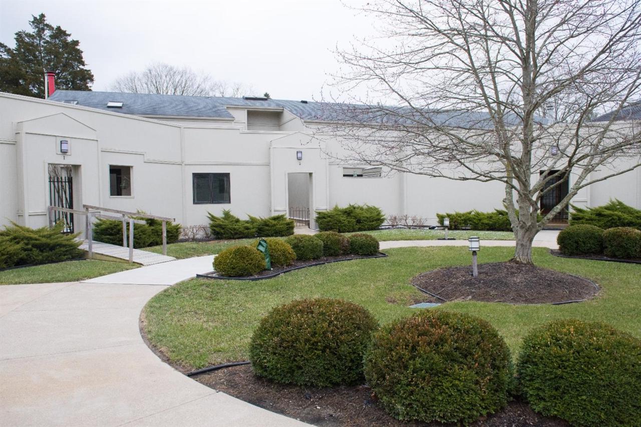 2 Chestnut Hill Drive - Photo 1