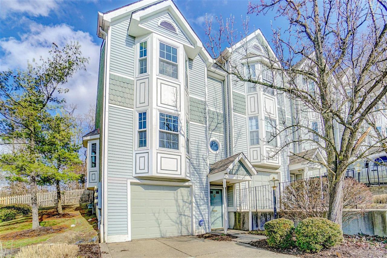 600 Delta Avenue - Photo 1