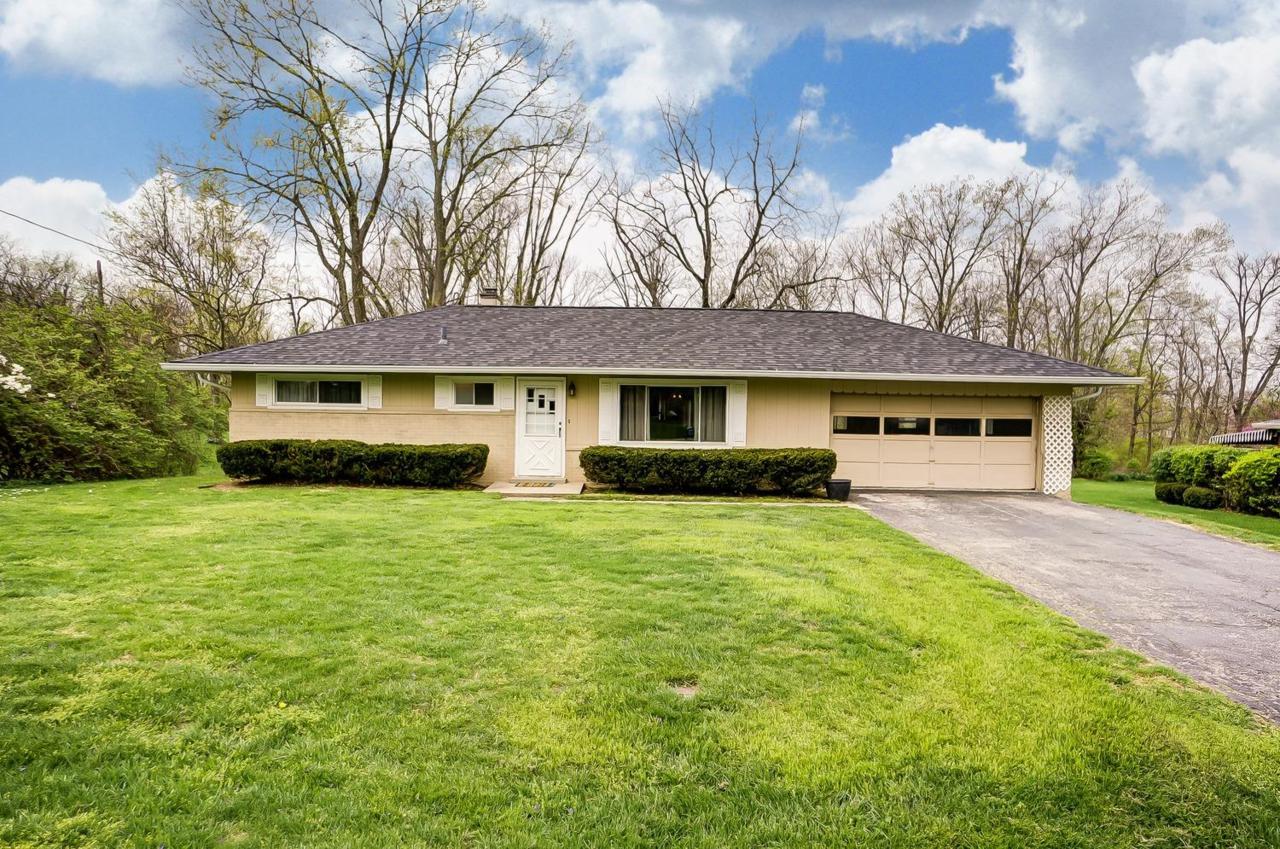 7491 Esther Drive - Photo 1