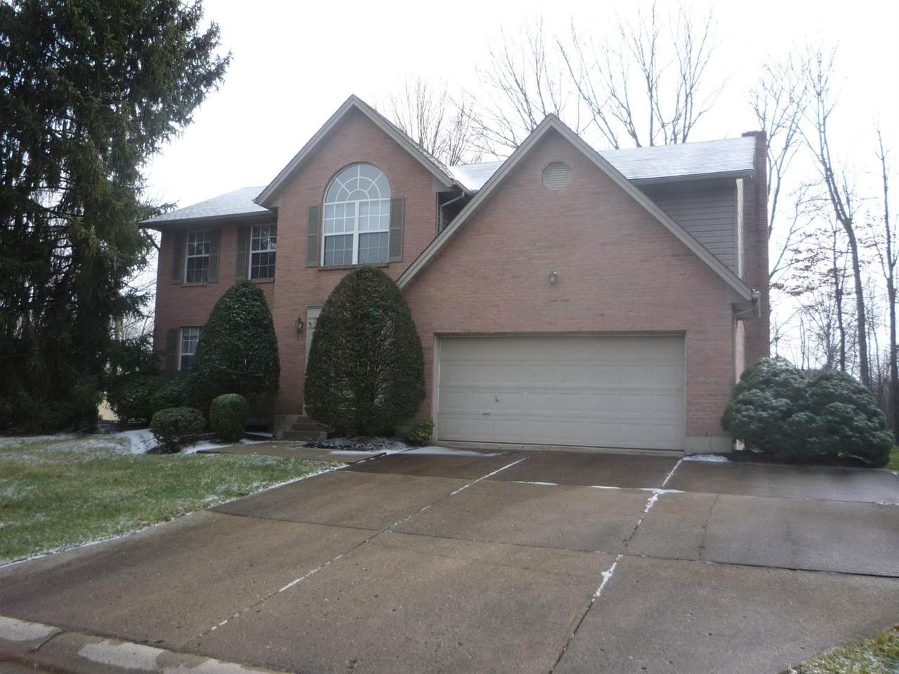 6155 Ivy Woods - Photo 1