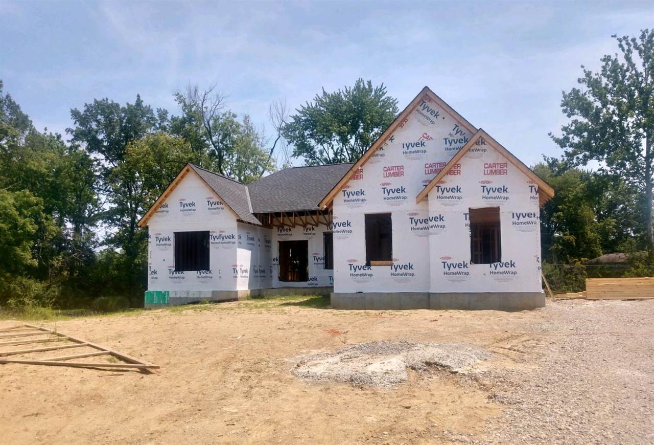 5812 Chestnut Ridge Drive - Photo 1