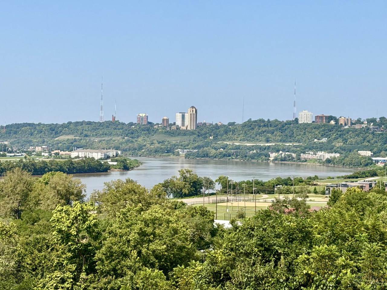 https://bt-photos.global.ssl.fastly.net/cincy/1280_boomver_3_1315735-2.jpg
