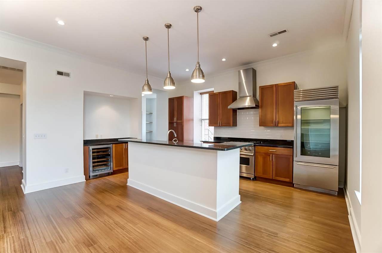 621 Main Street - Photo 1