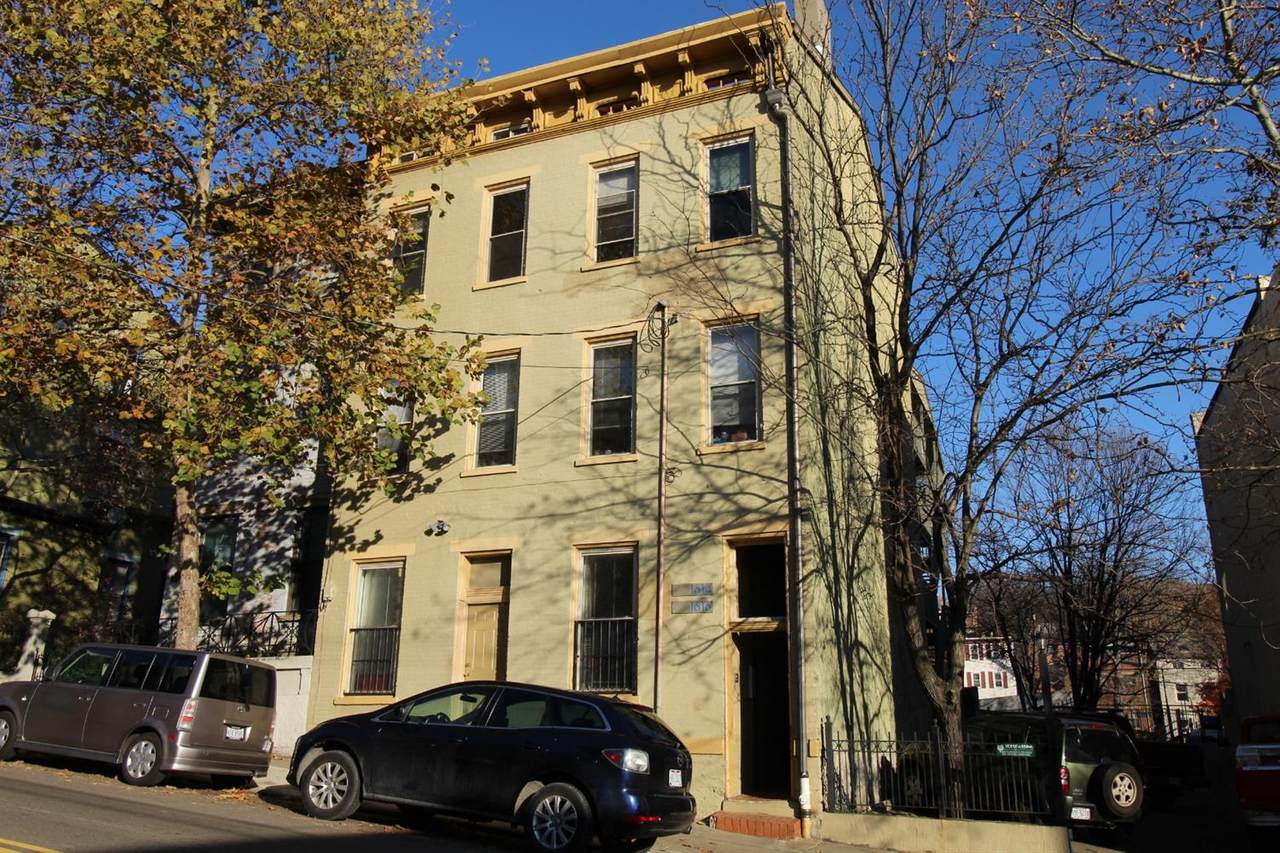 1616 Sycamore Street - Photo 1