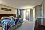 9940 Regatta Drive - Photo 17
