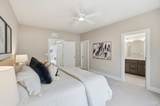 2711 Hyde Park Avenue - Photo 31