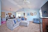 1064 Heritage Green Drive - Photo 11