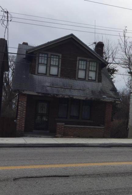 2994 Gilbert Ave - Photo 1