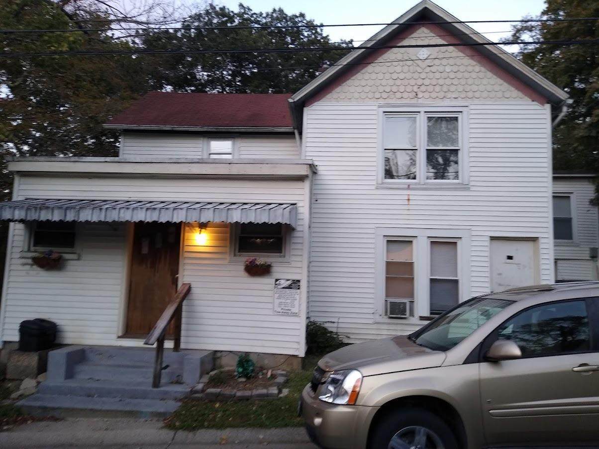 762 Kilgore St - Photo 1