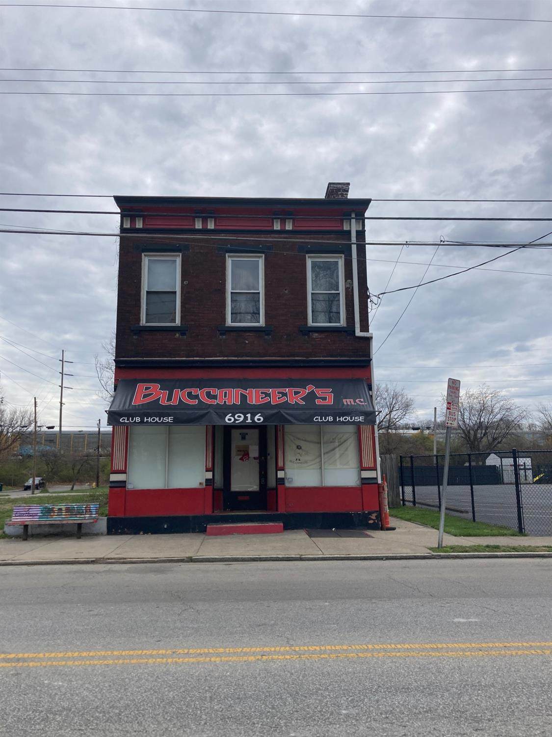 6916 Vine St - Photo 1