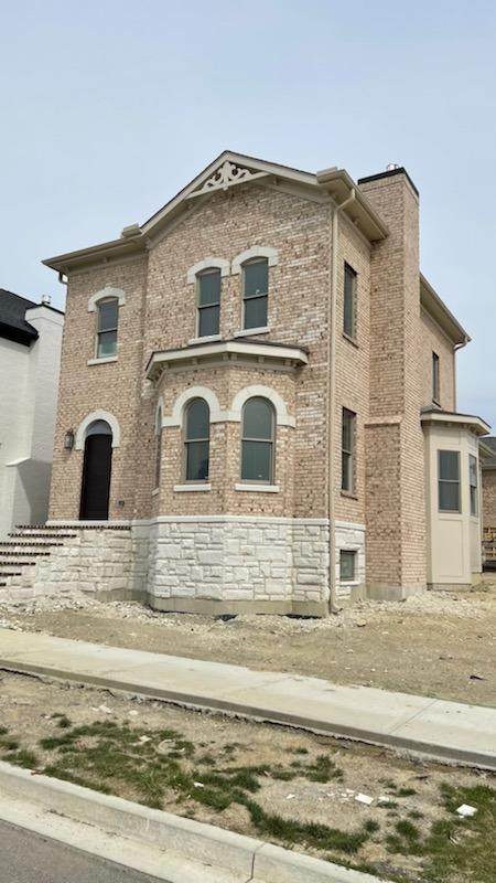 392 Allen Street - Photo 1