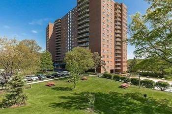 5300 Hamilton Avenue - Photo 1