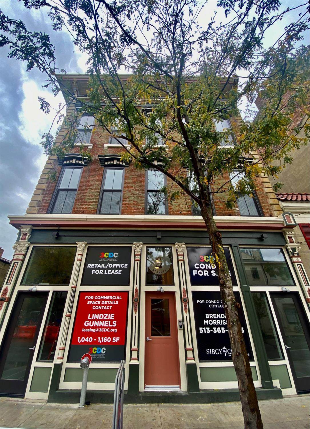 915 Vine Street - Photo 1