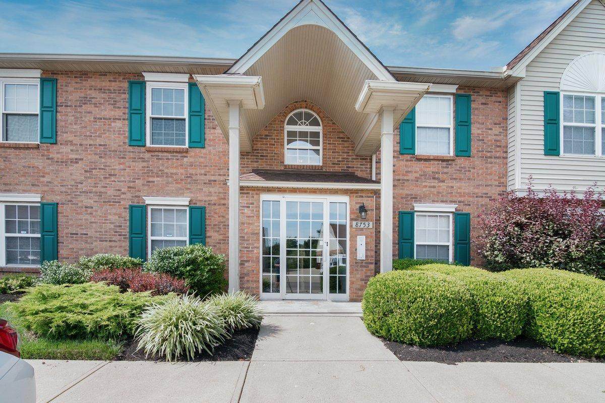 8753 Carrousel Park Circle - Photo 1