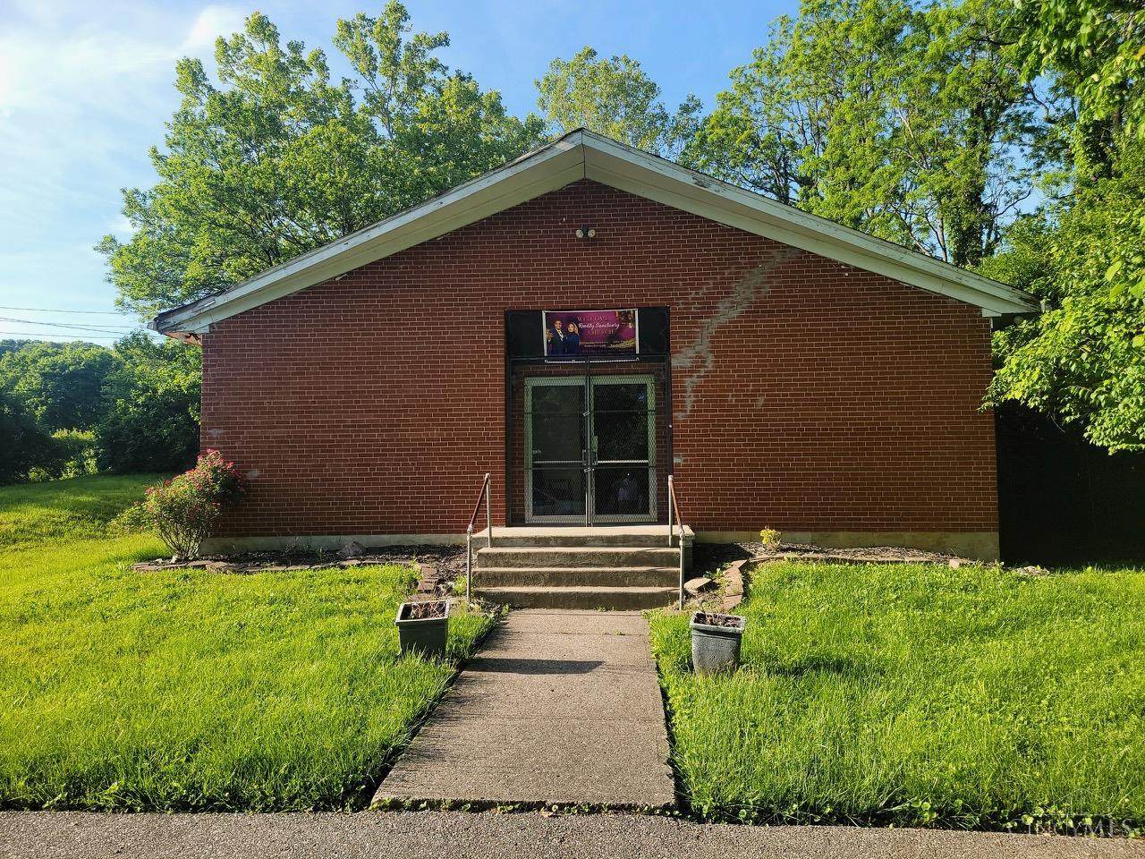 4662 Ashtree Drive - Photo 1