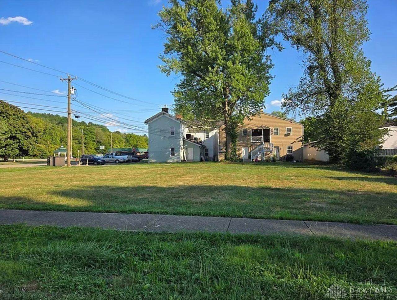 314 Hotel Street - Photo 1