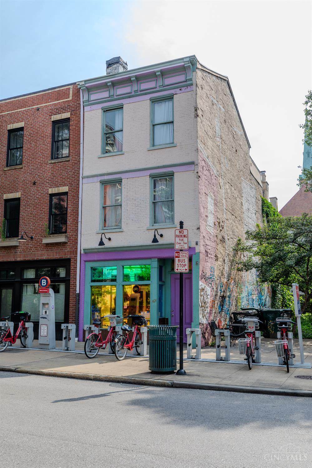 1424 Main Street - Photo 1
