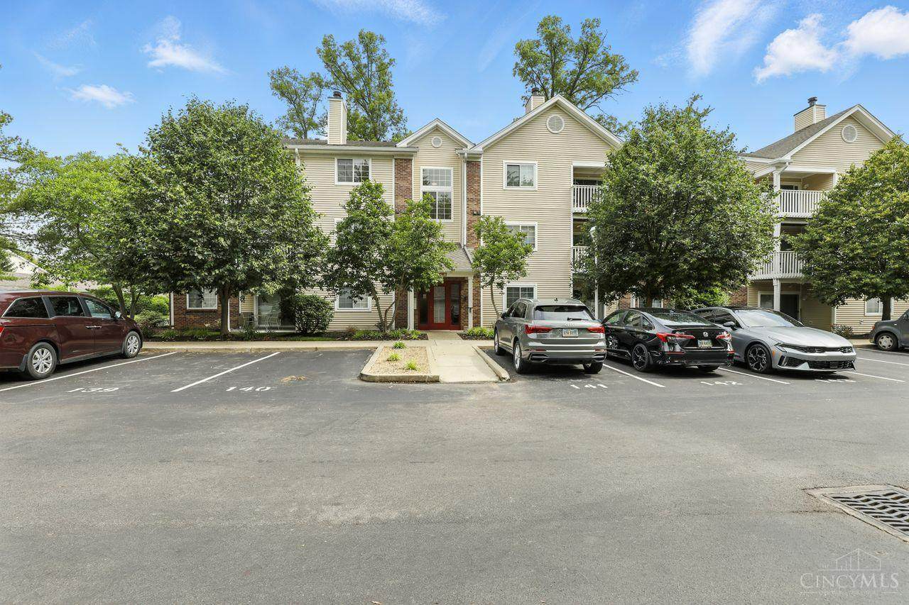 710 Carrington Place - Photo 1