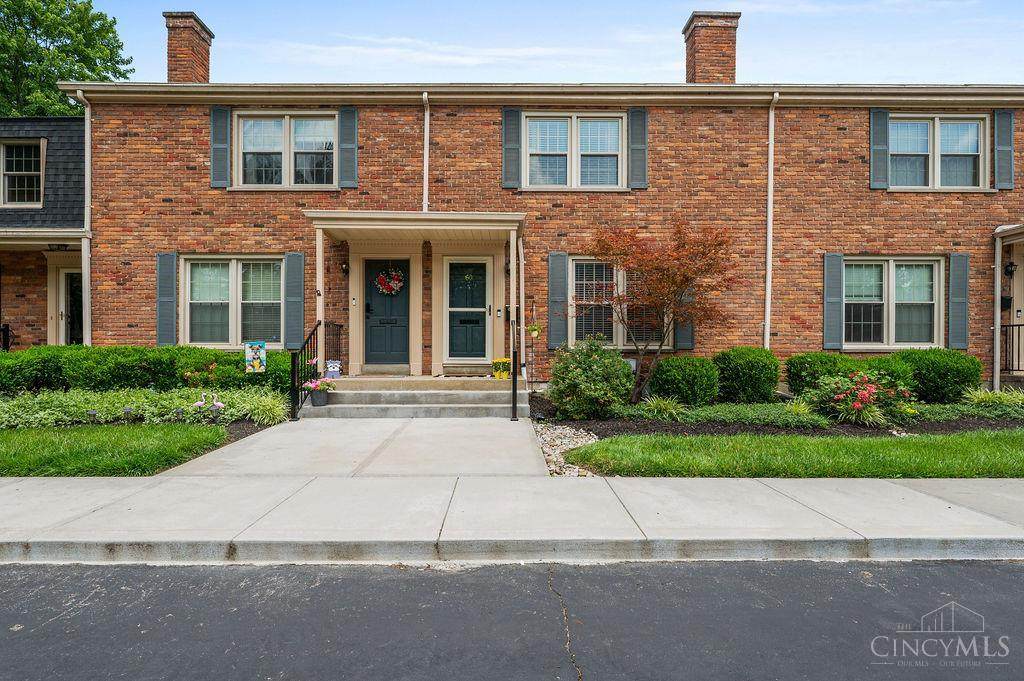 60 Creekwood Square - Photo 1