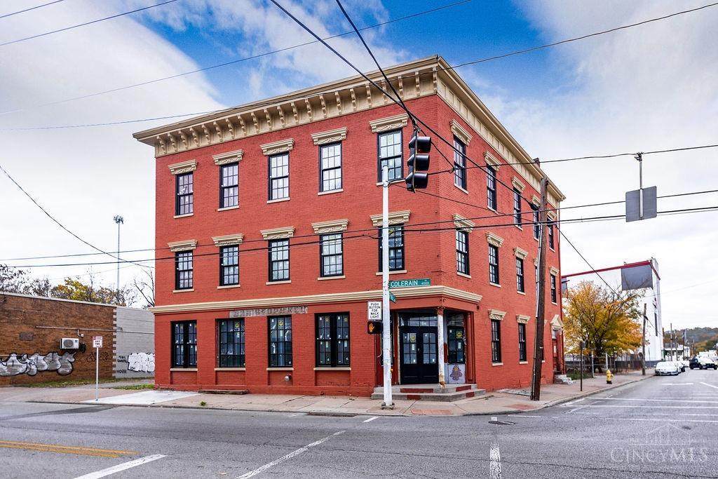 4000 Colerain Avenue - Photo 1
