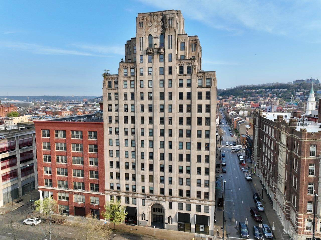 30 Central Parkway - Photo 1