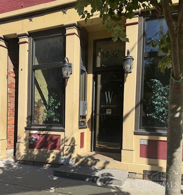 1432 Race Street - Photo 1