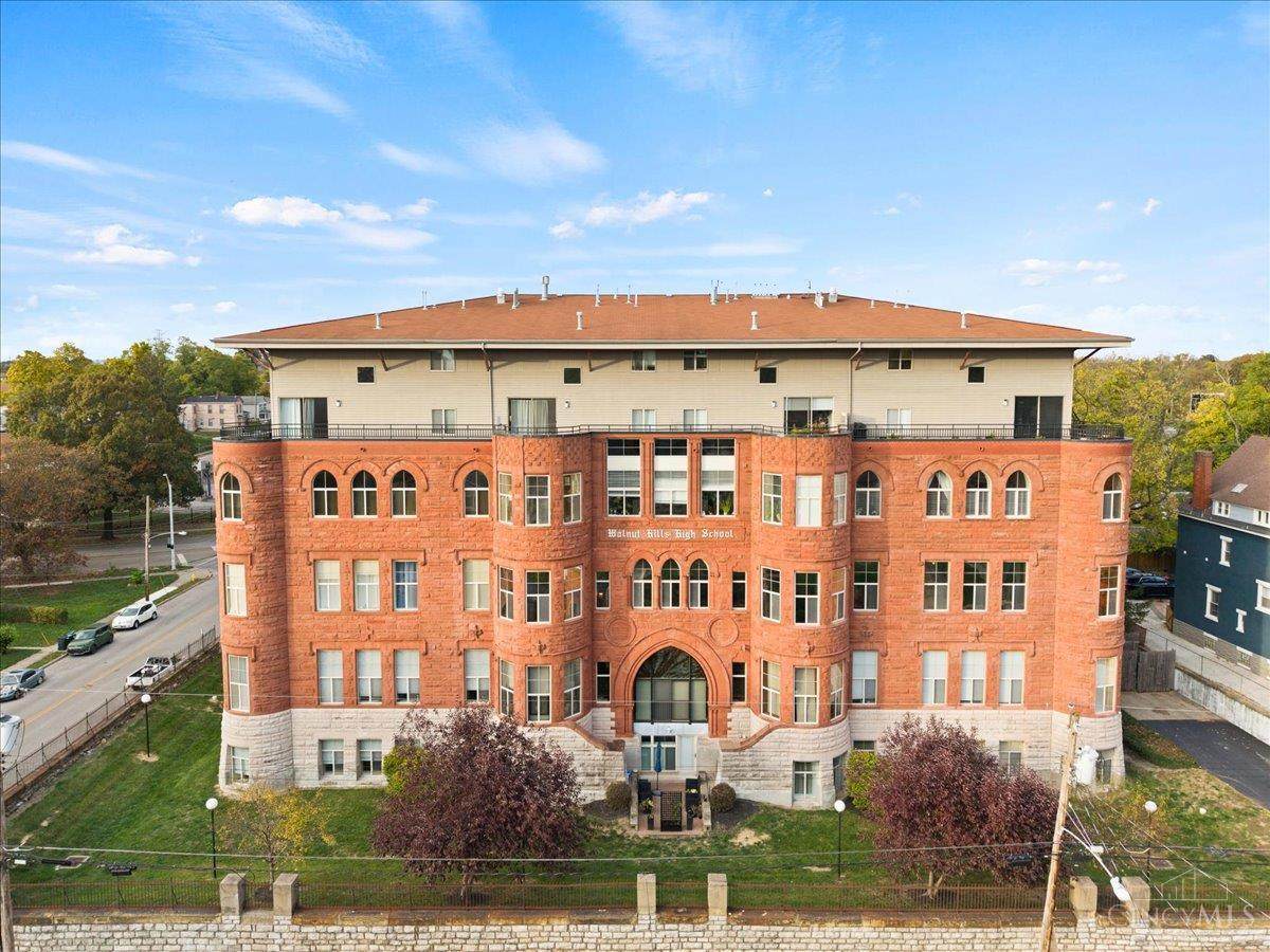 2700 Ashland Avenue - Photo 1