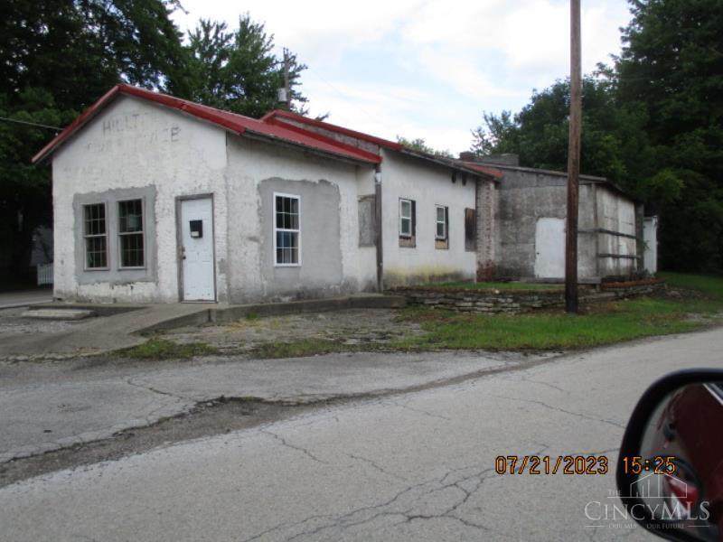 449 Grant Avenue - Photo 1