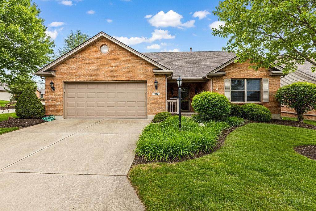 1192 Deerfield Circle - Photo 1