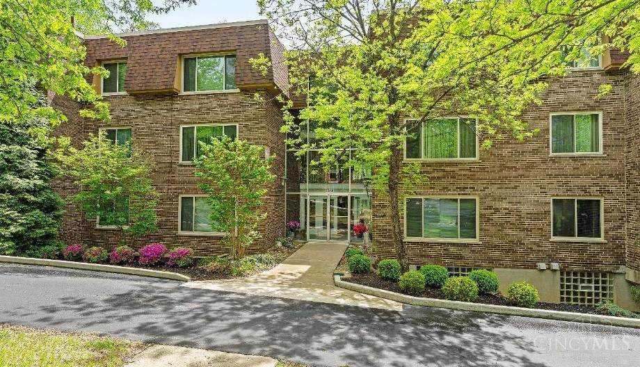3563 Amberacres Drive - Photo 1
